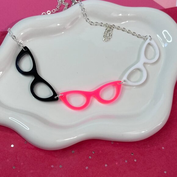 Cateye Glasses Necklace - Picture 2 of 4